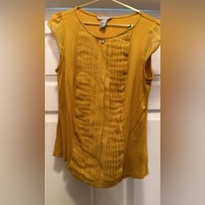 HM Mustard Yellow Top Size Medium